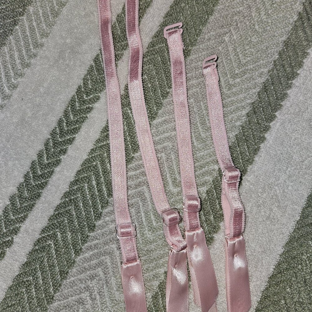 Set of 4 Pink detachable removable garter straps